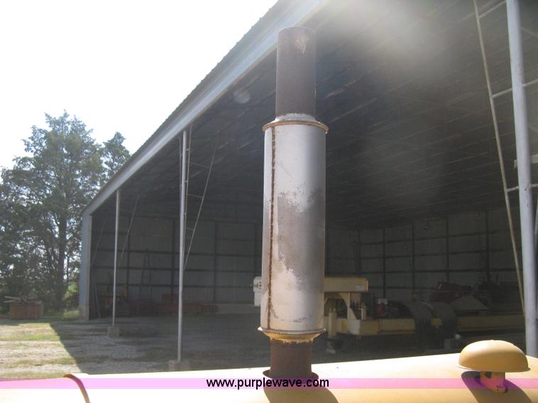 image for item B8198 Minneapolis Moline ZTU tractor