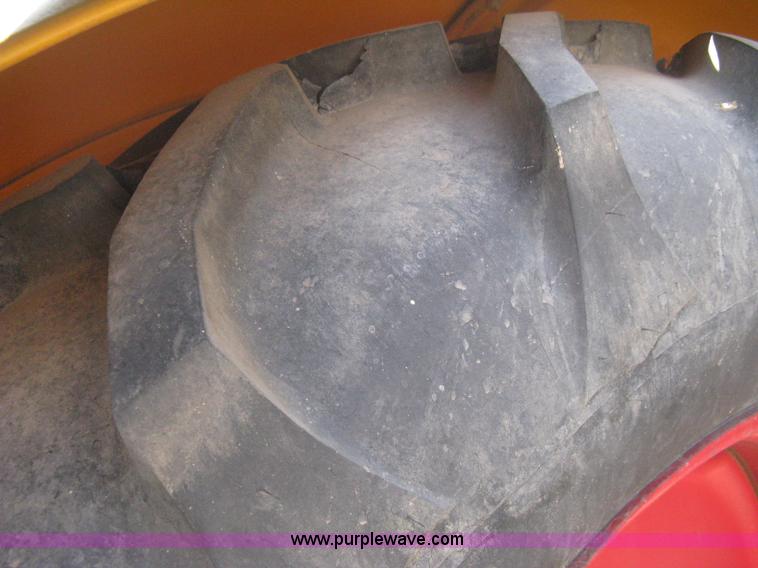 image for item B8198 Minneapolis Moline ZTU tractor