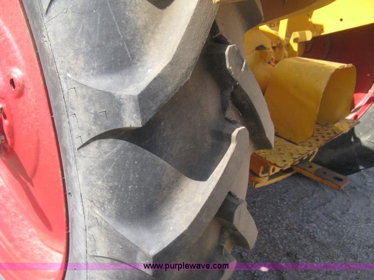 image for item B8198 Minneapolis Moline ZTU tractor