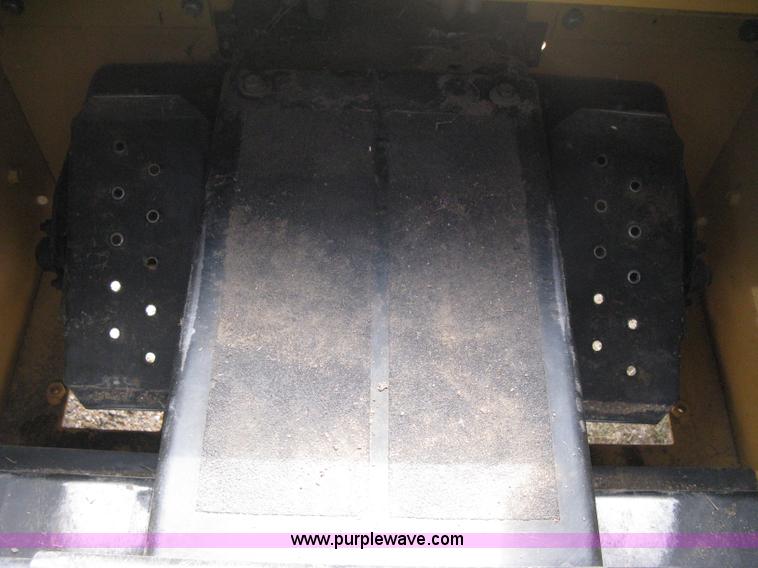 image for item B8305 1997 New Holland LX885 Turbo skid steer