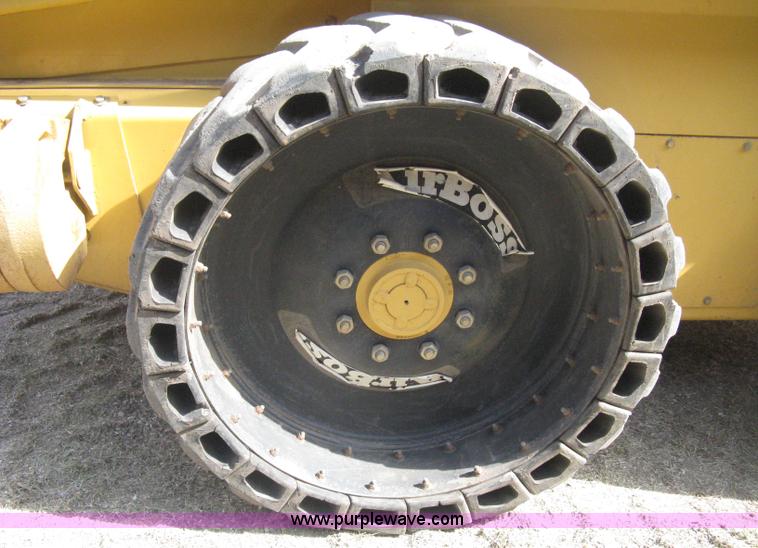 image for item B8305 1997 New Holland LX885 Turbo skid steer