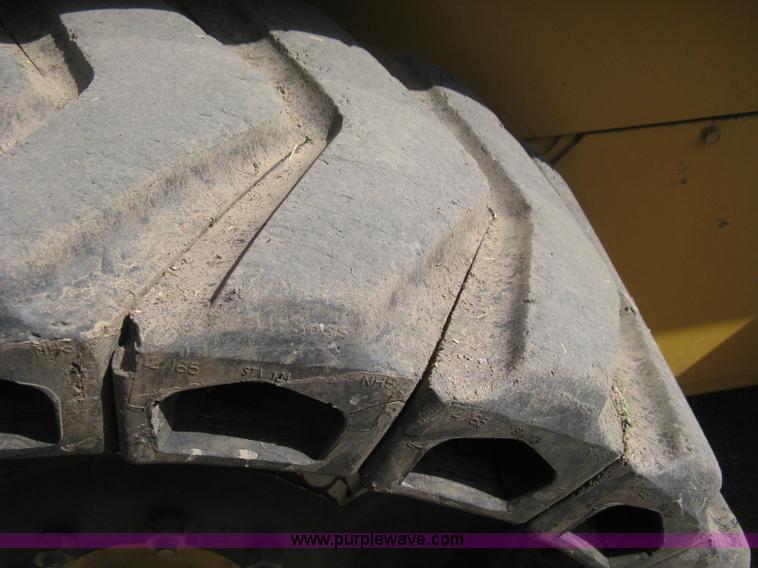 image for item B8305 1997 New Holland LX885 Turbo skid steer