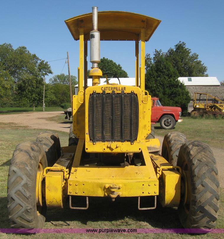 image for item B8308 Caterpillar 10 motor grader