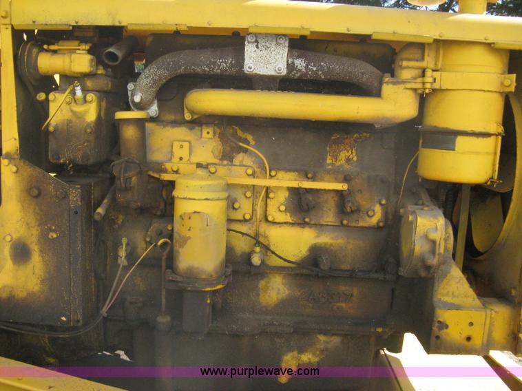 image for item B8308 Caterpillar 10 motor grader