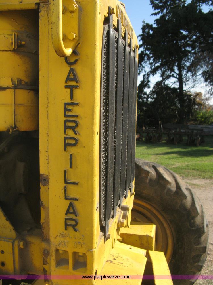 image for item B8308 Caterpillar 10 motor grader