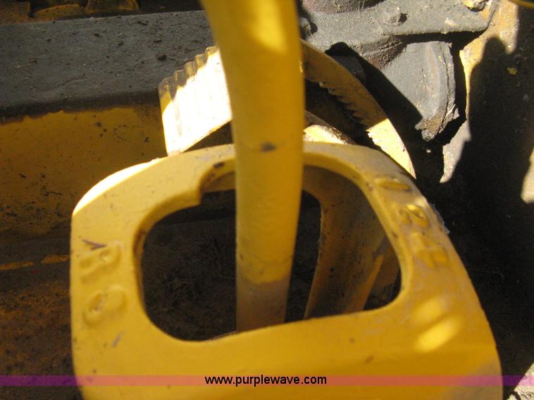 image for item B8308 Caterpillar 10 motor grader