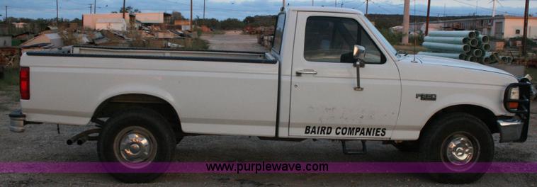 image for item C3582 1996 Ford F250 XL pickup truck
