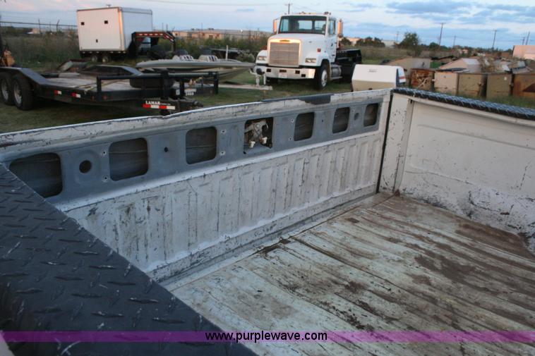 image for item C3582 1996 Ford F250 XL pickup truck