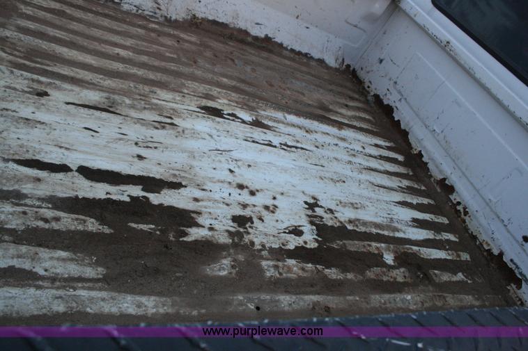 image for item C3582 1996 Ford F250 XL pickup truck