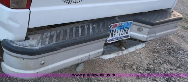 image for item C3582 1996 Ford F250 XL pickup truck