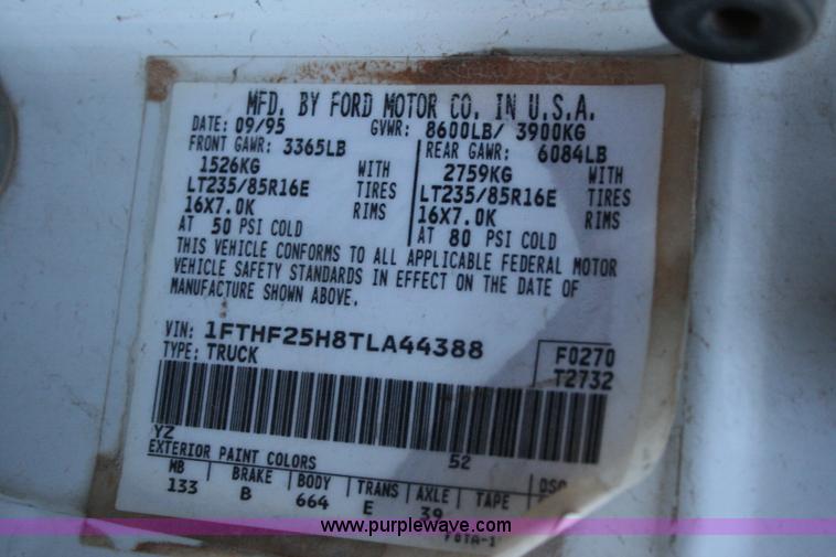 image for item C3582 1996 Ford F250 XL pickup truck