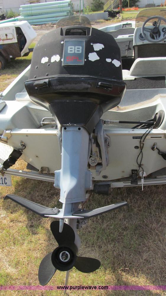 image for item C3583 1987 Thunderbolt bass boat and trailer