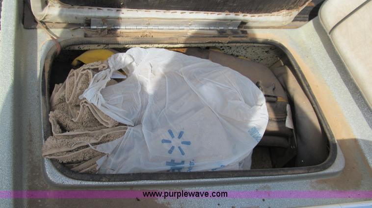 image for item C3583 1987 Thunderbolt bass boat and trailer