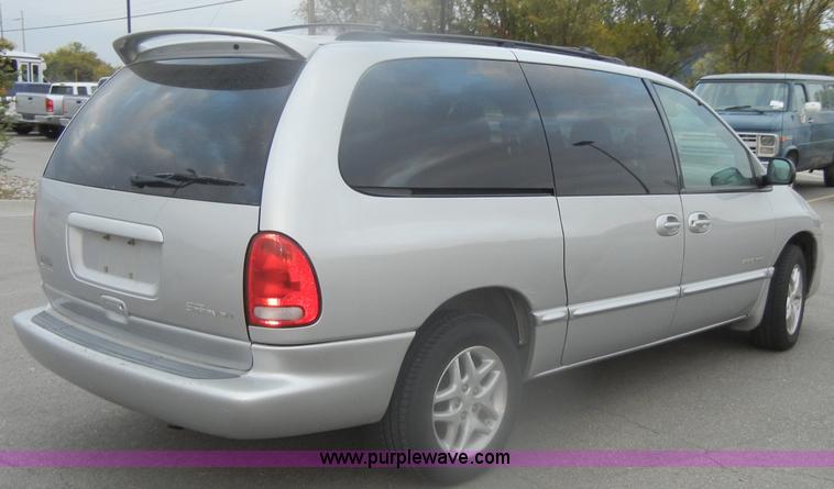 image for item D4807 2000 Dodge Grand Caravan Sport mini van