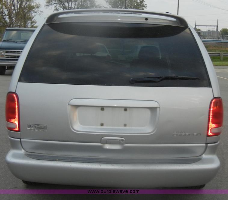 image for item D4807 2000 Dodge Grand Caravan Sport mini van