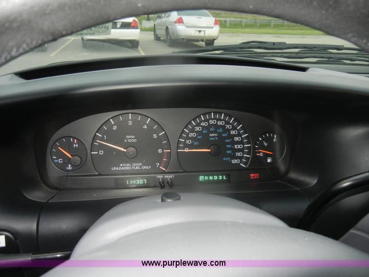 image for item D4807 2000 Dodge Grand Caravan Sport mini van
