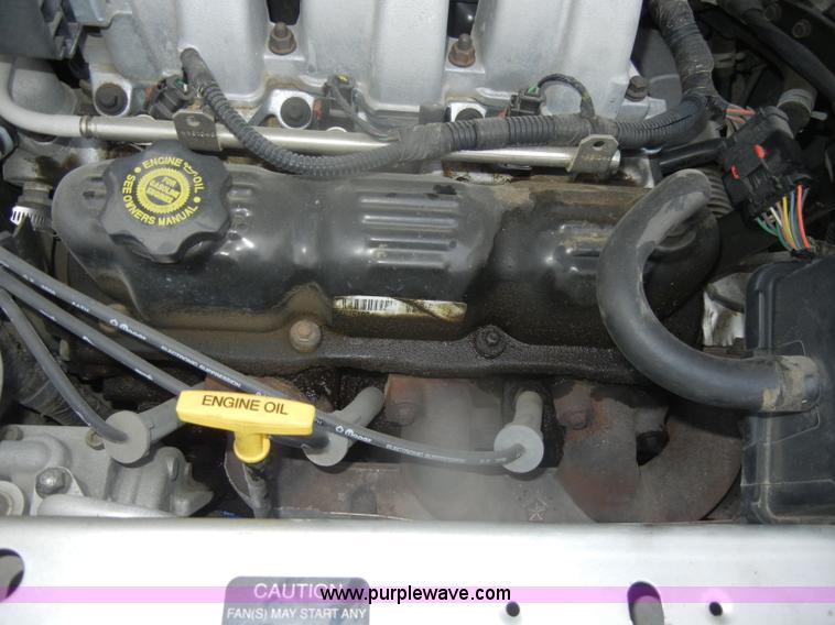 image for item D4807 2000 Dodge Grand Caravan Sport mini van