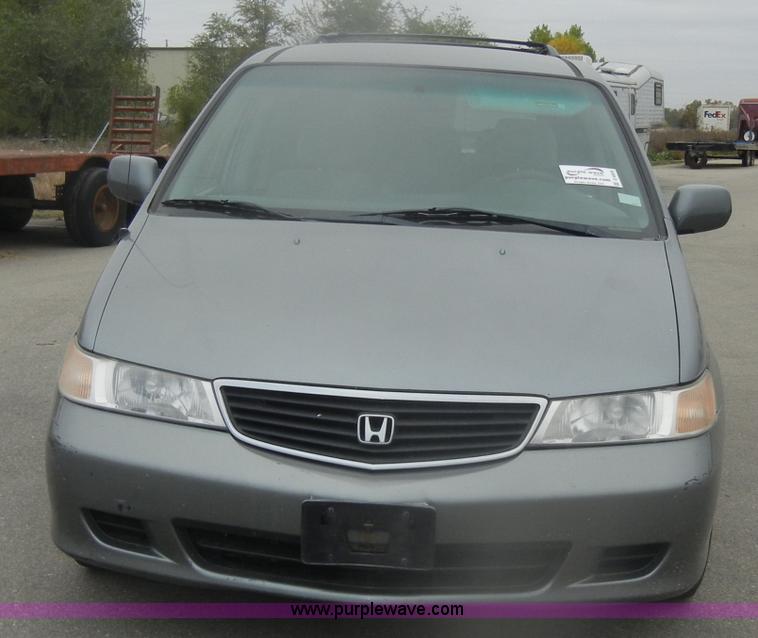 image for item D4809 2000 Honda Odyssey EX mini van