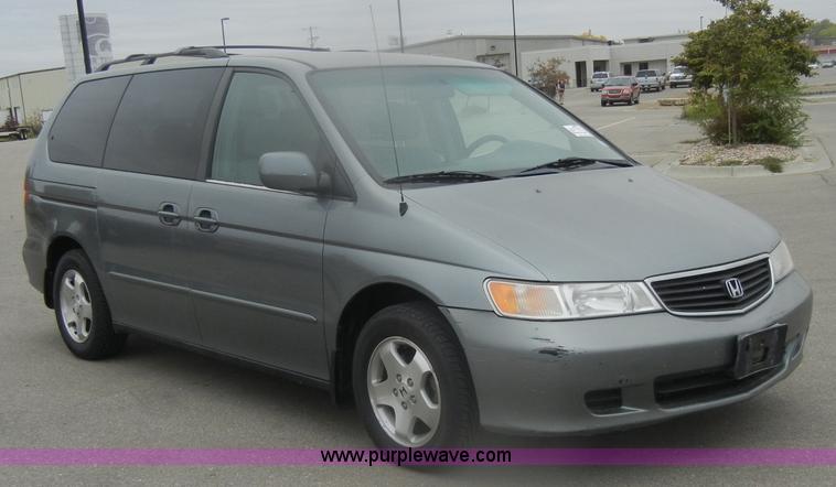 image for item D4809 2000 Honda Odyssey EX mini van