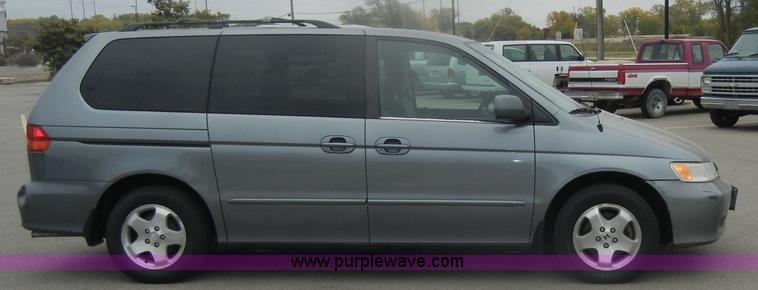 image for item D4809 2000 Honda Odyssey EX mini van