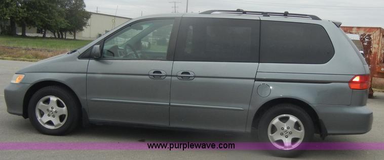 image for item D4809 2000 Honda Odyssey EX mini van