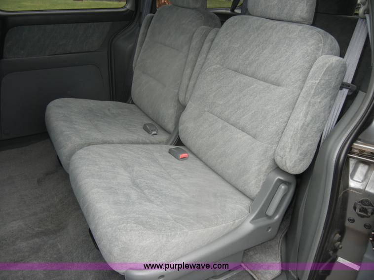 image for item D4809 2000 Honda Odyssey EX mini van