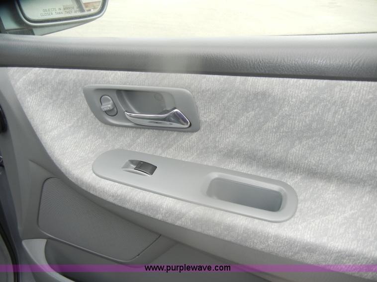 image for item D4809 2000 Honda Odyssey EX mini van