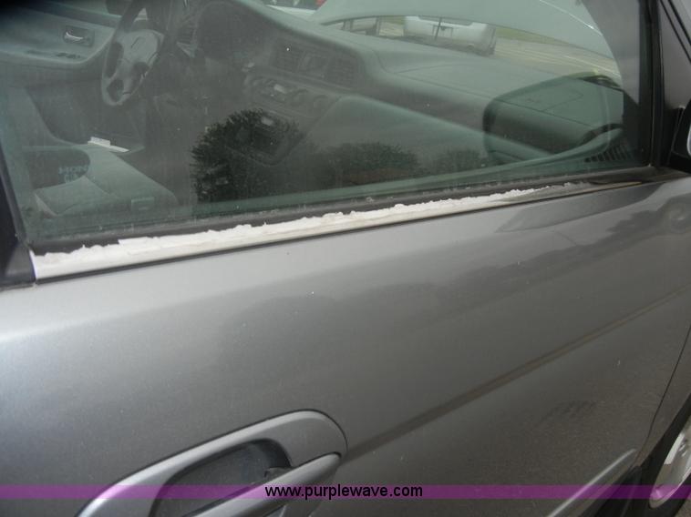 image for item D4809 2000 Honda Odyssey EX mini van