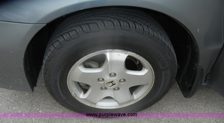 image for item D4809 2000 Honda Odyssey EX mini van