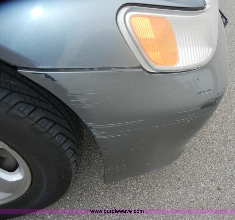 image for item D4809 2000 Honda Odyssey EX mini van