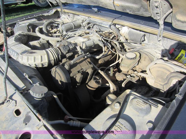 image for item D5677 1991 Ford Explorer SUV