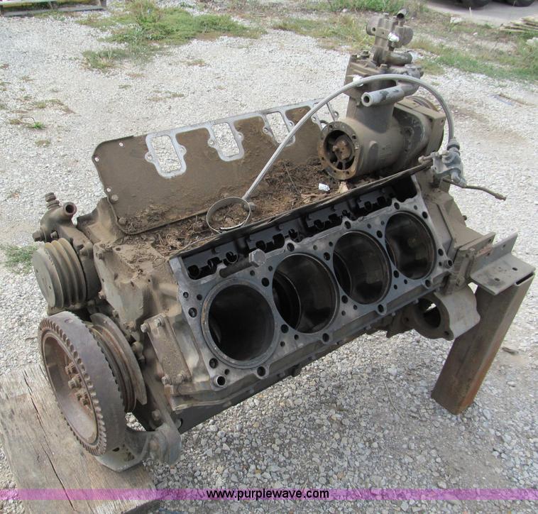 image for item E5550 Cummins VT903 turbo diesel engine