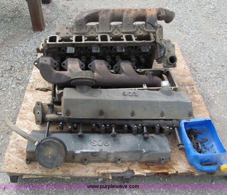 image for item E5550 Cummins VT903 turbo diesel engine