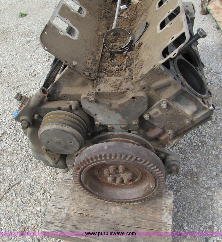 image for item E5550 Cummins VT903 turbo diesel engine