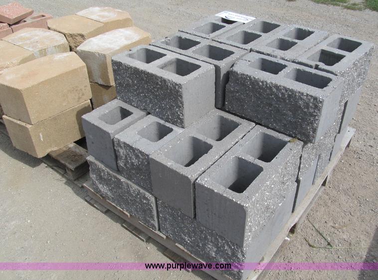 image for item E5552 Assorted blocks and stones