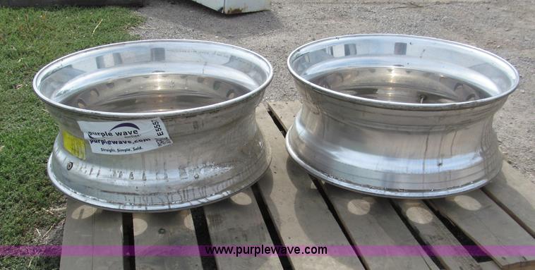 image for item E5557 (2) polished aluminum Accuride wheels