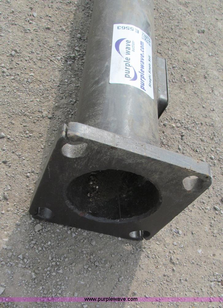 image for item E5563 25'L steel light pole