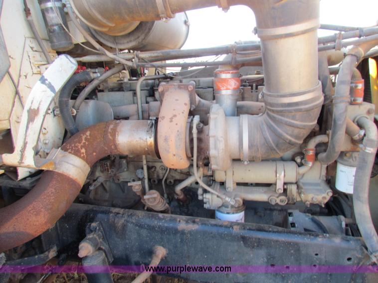 image for item E8088 1989 Freightliner FLD semi truck
