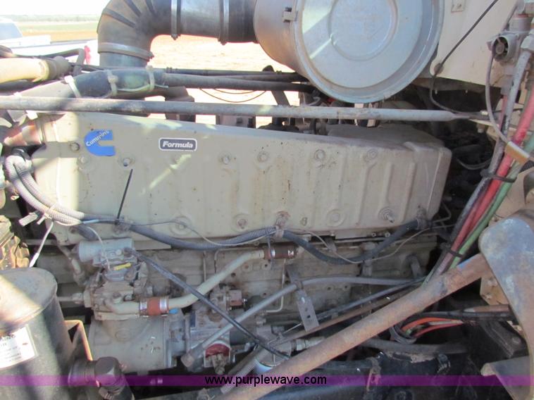 image for item E8088 1989 Freightliner FLD semi truck
