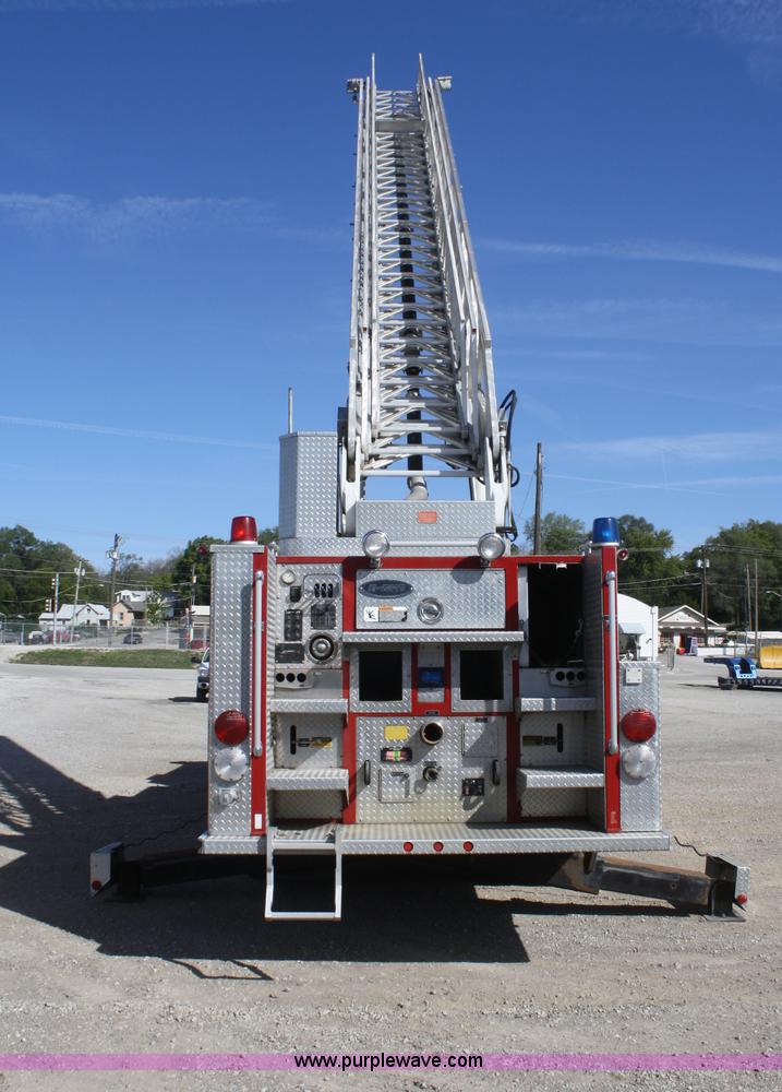 image for item F2526 1989 Federal Motors Emergency One Hurricane firetruck