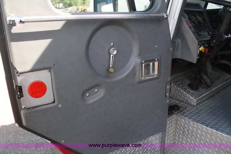 image for item F2526 1989 Federal Motors Emergency One Hurricane firetruck