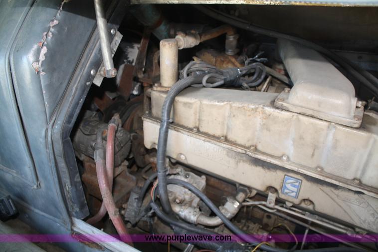 image for item F2526 1989 Federal Motors Emergency One Hurricane firetruck