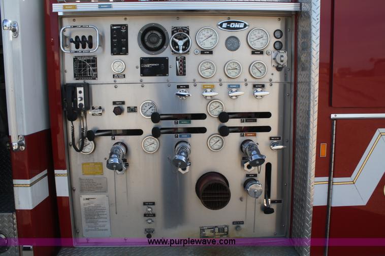 image for item F2526 1989 Federal Motors Emergency One Hurricane firetruck