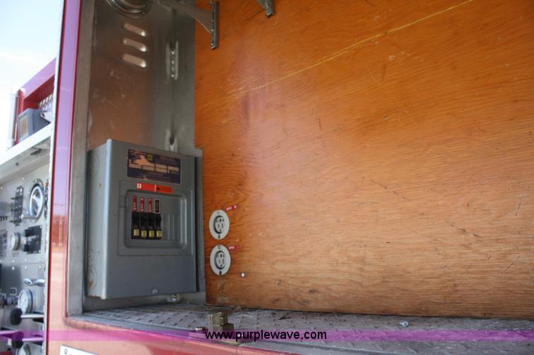 image for item F2526 1989 Federal Motors Emergency One Hurricane firetruck