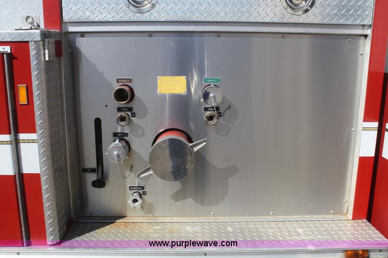 image for item F2526 1989 Federal Motors Emergency One Hurricane firetruck