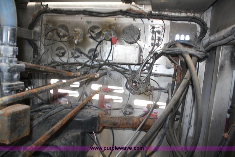 image for item F2526 1989 Federal Motors Emergency One Hurricane firetruck