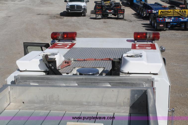 image for item F2526 1989 Federal Motors Emergency One Hurricane firetruck