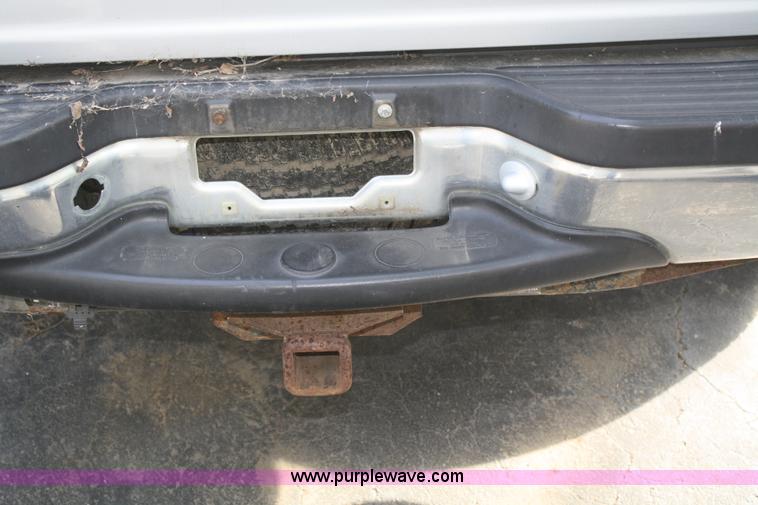 image for item F2595 2000 Ford Expedition XLT SUV