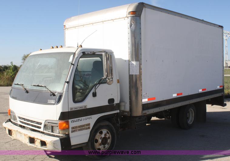 image for item F2623 1996 Isuzu NPR box truck