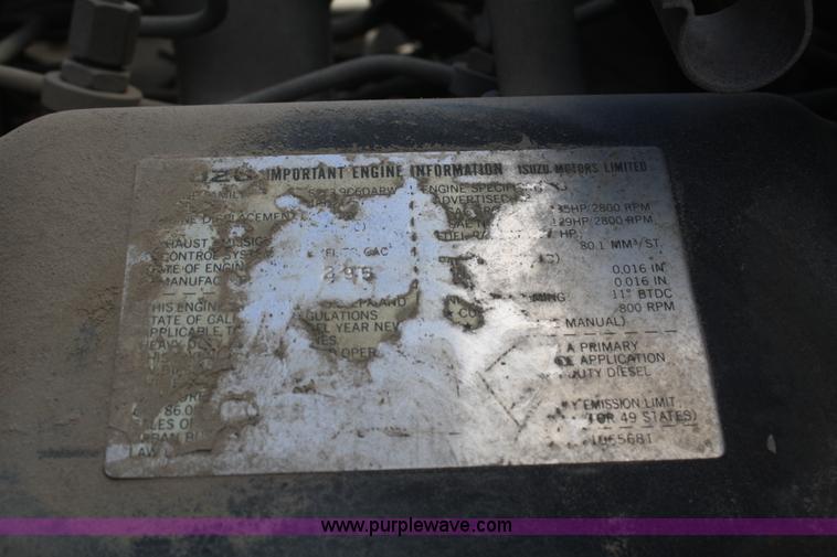 image for item F2623 1996 Isuzu NPR box truck